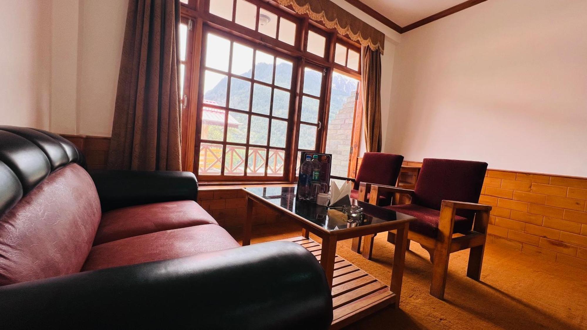 Sita Hotel & Cottage, Manali - A Boutique Wellness Hotel Exterior photo